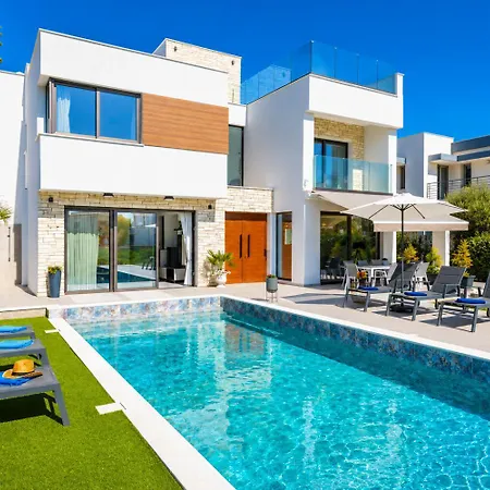Garden Sunrise&ocean Sunset Villa *